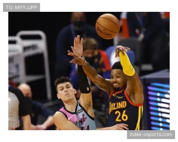 老将希拉里·奈特常规时间绝平 助美国女冰拖入加时